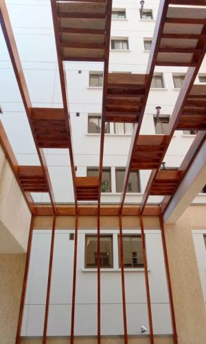 Pergolado Garapeira Escurecida